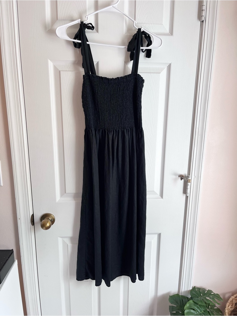 Wilfred Golden Hour Linen Midi Dress Black